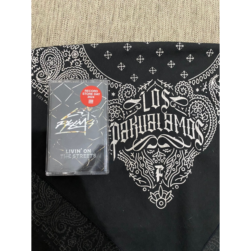 KASET + BANDANA LOS PAKUALAMOS