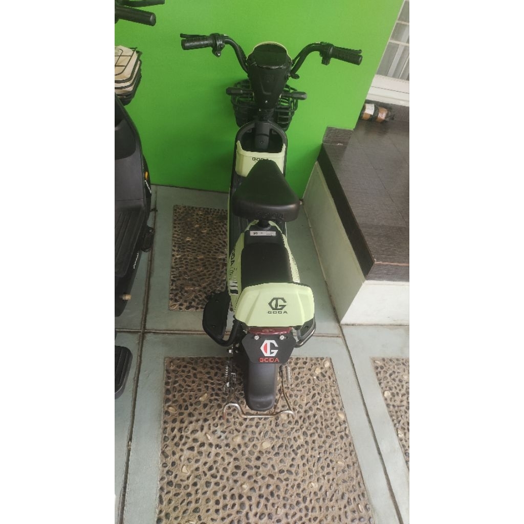 sepeda listrik Goda second hijau