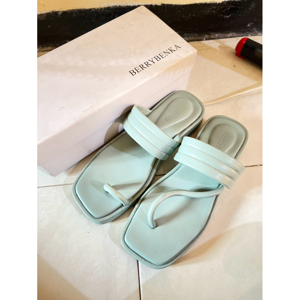 Preloved Sandal Platform Laviette Size 40