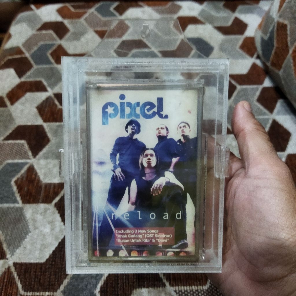 kaset pixel reload (segel)