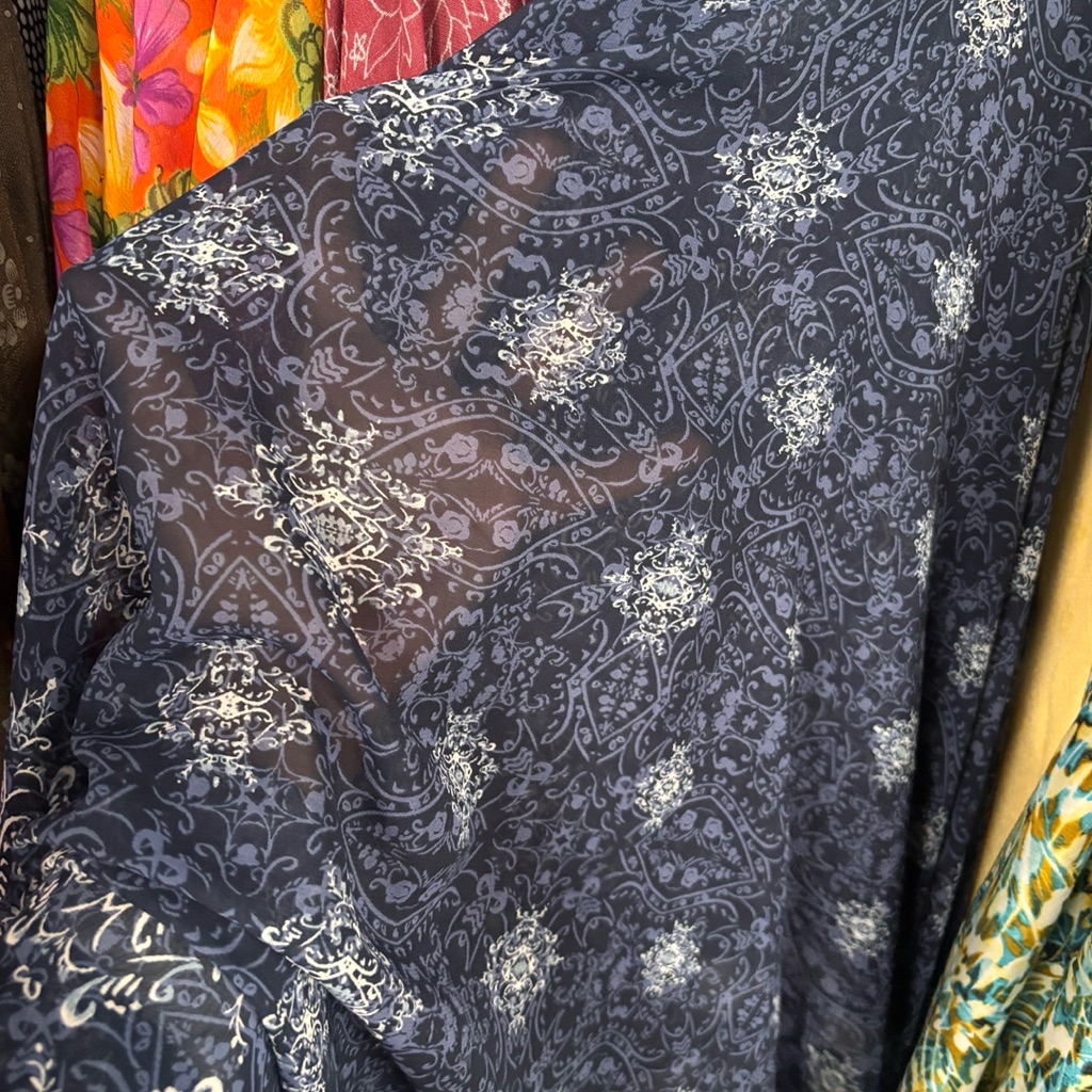 Kain Sifon Ceruty Motif Bunga Etnik – Bahan Premium untuk Dress, Blouse, Outer, dan Rok Elegan vt