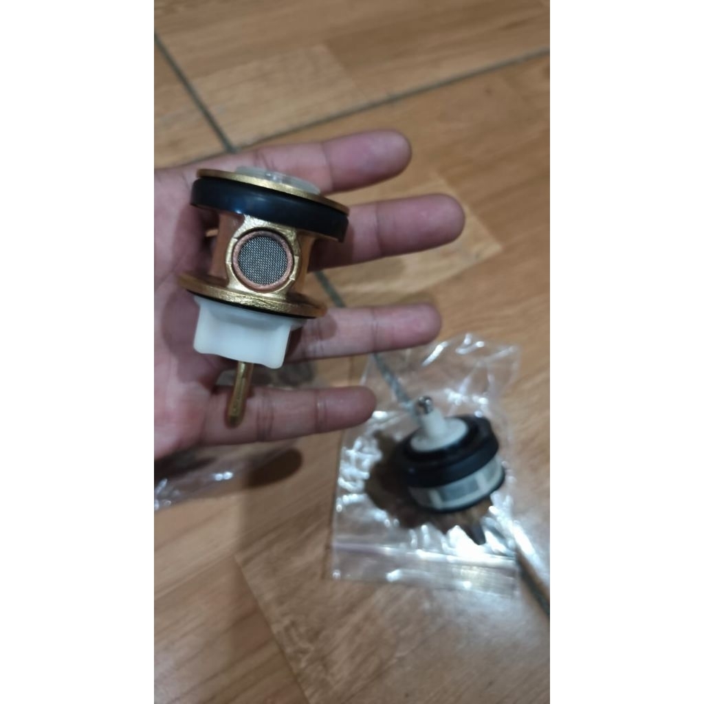 Sperpat Kran Flush Vallve TOTO || Daleman Flush Vallve TOTO || Bekas