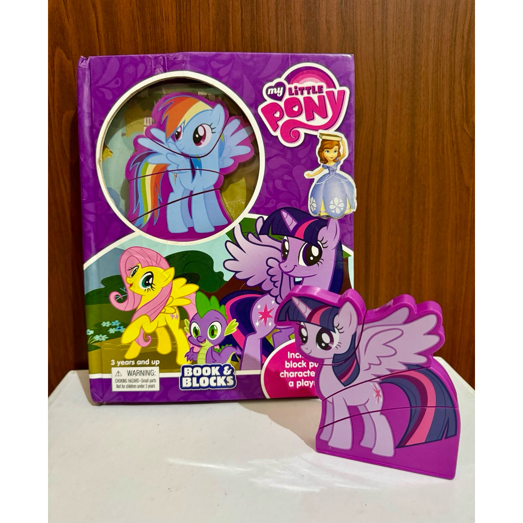 Little Pony Book dapat Blocks dan Playmat
