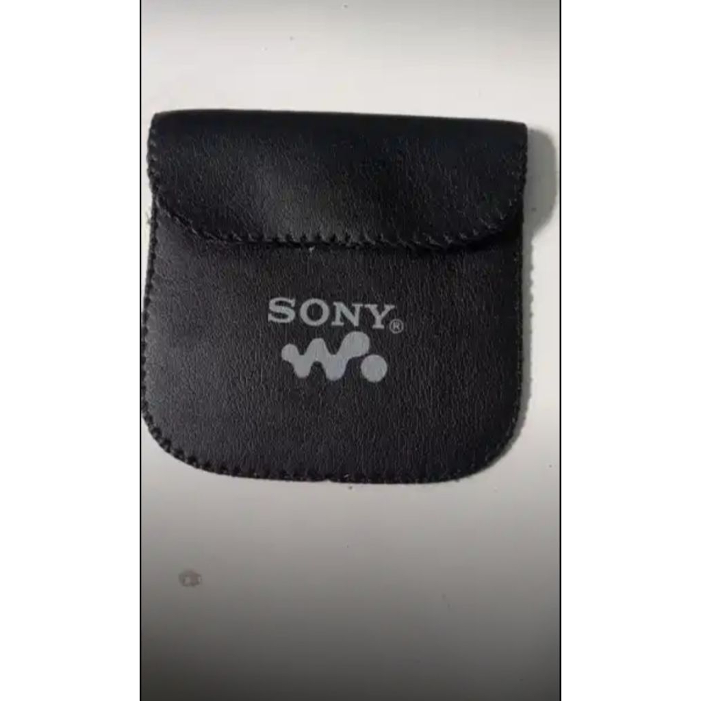 pouch earphone sony