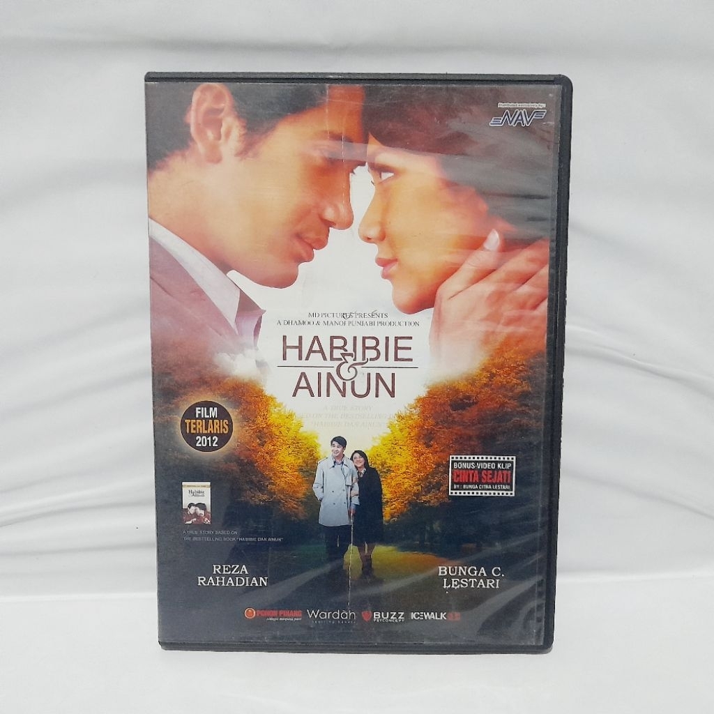 DVD Habibie & Ainun - Reza Rahadian Bunga C Lestari