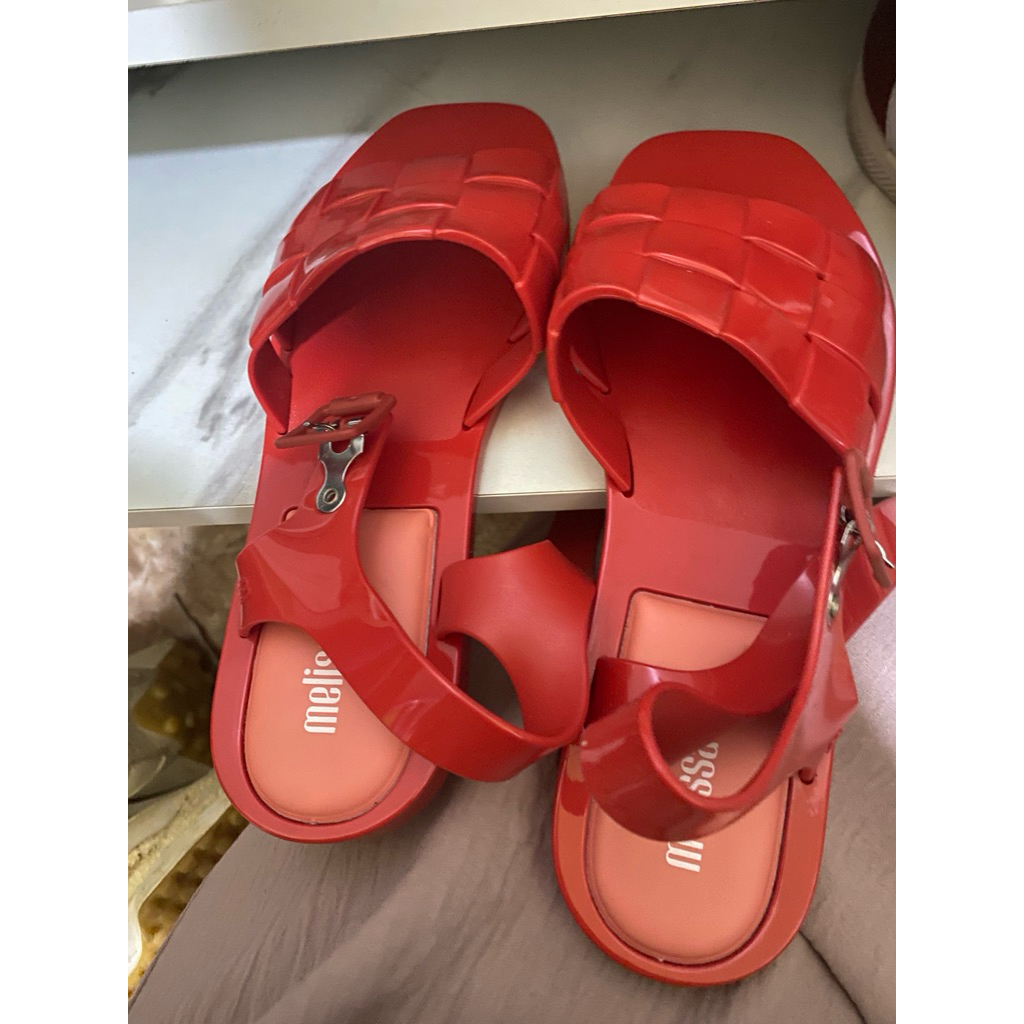 preloved sandal melissa