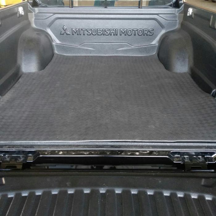 karpet bak Mitsubishi Triton