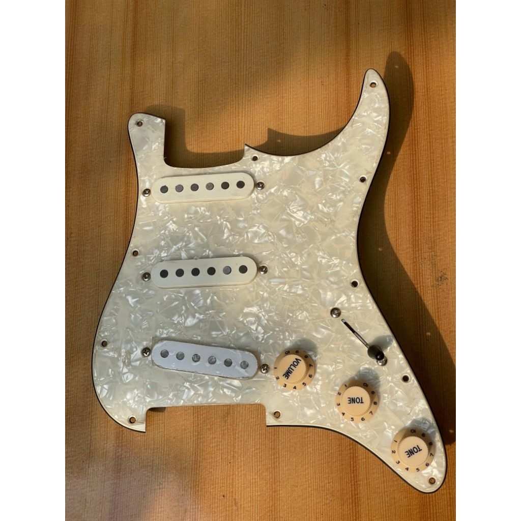 Pickguard Prewired Stratocaster Alnico V