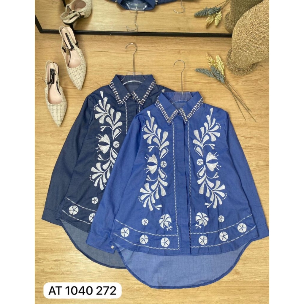 Kemeja Chambray Bordir Etnik