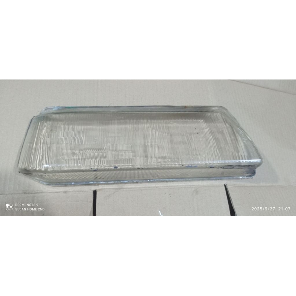 mika kaca headlamp kanan honda accord prestige 87-89(kanan)