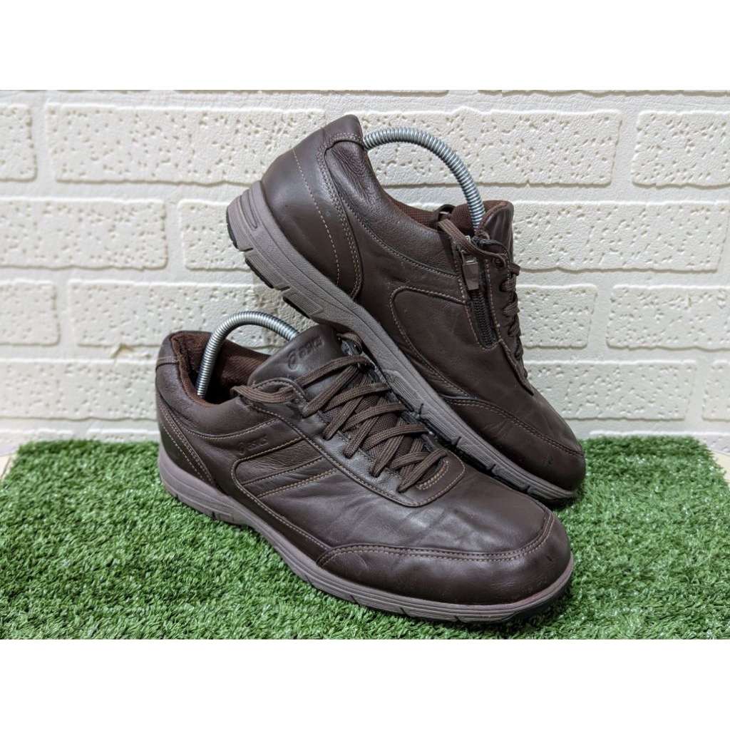 Sepatu Kulit Asicsh Second