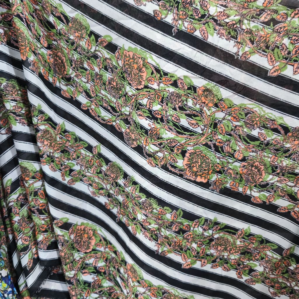 Kain Ceruty Babydoll Motif Bunga + Garis - Flowly, Modis & Nyaman Dipakai.