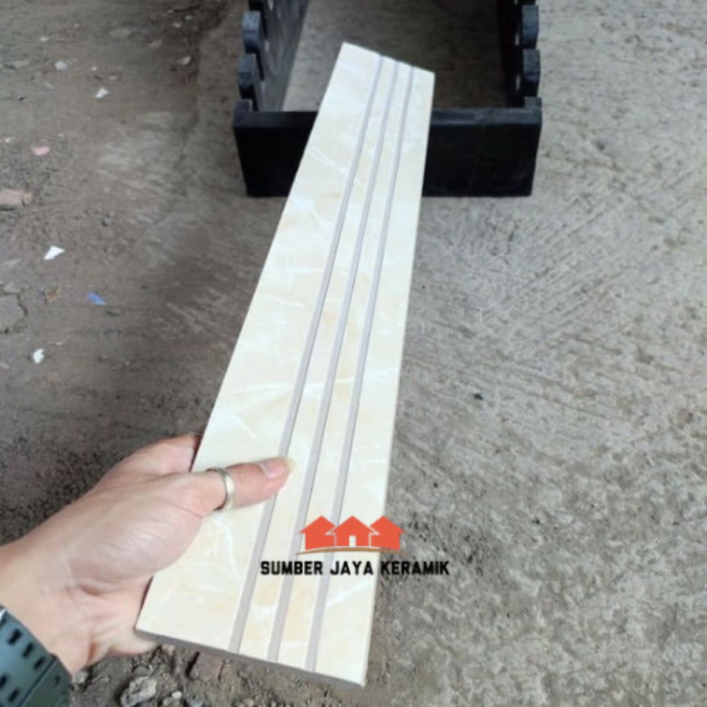 list plint granite stepnosing 8x60 | 10x60 | 15x60 - cream motif glossy