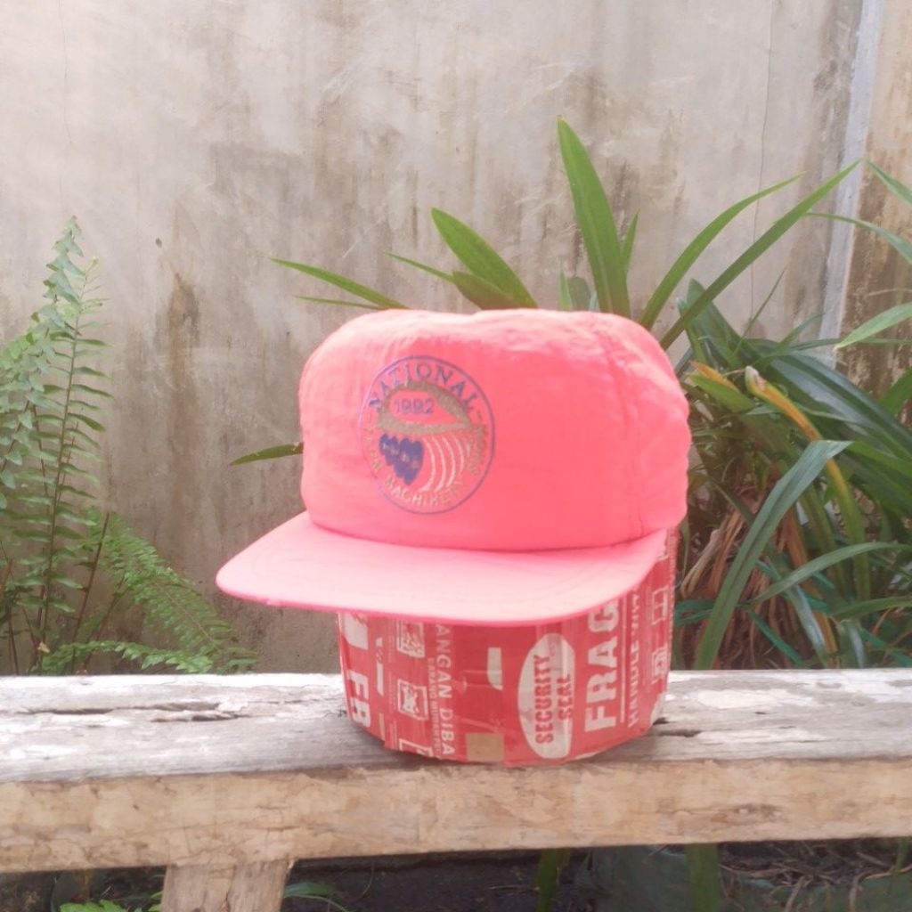 Topi vintage second