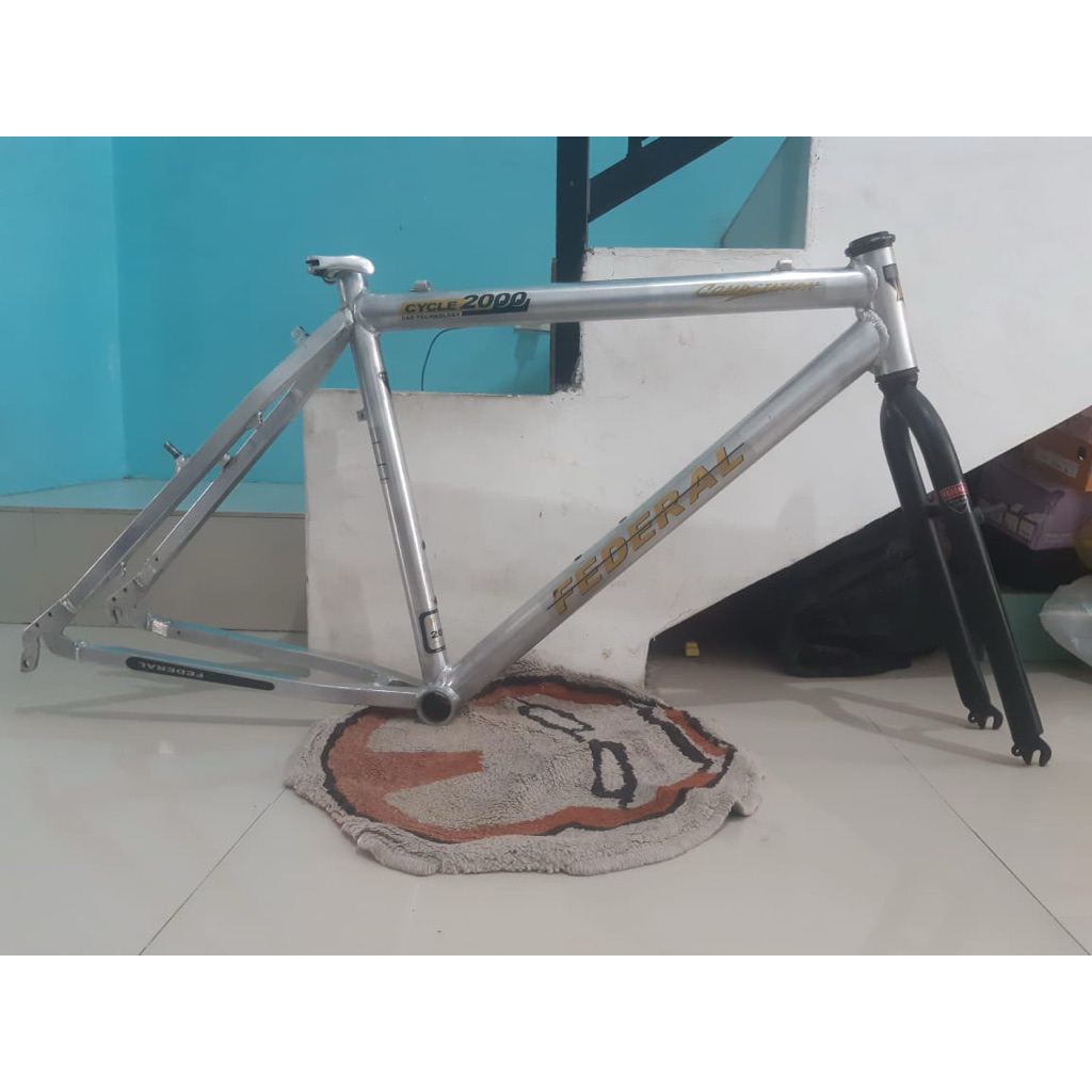 Federal competition alloy, size 19 rata, fork lurus tulisan spiner