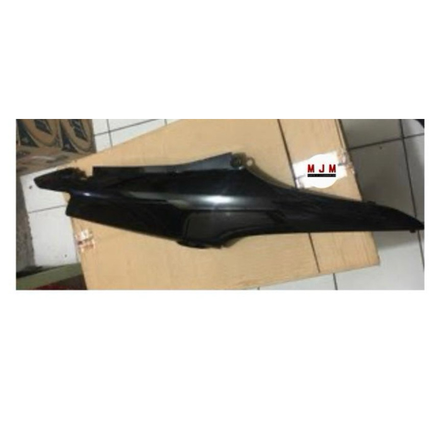 Cover R Body Hitam-Fit New 64410-KTL-690FMB