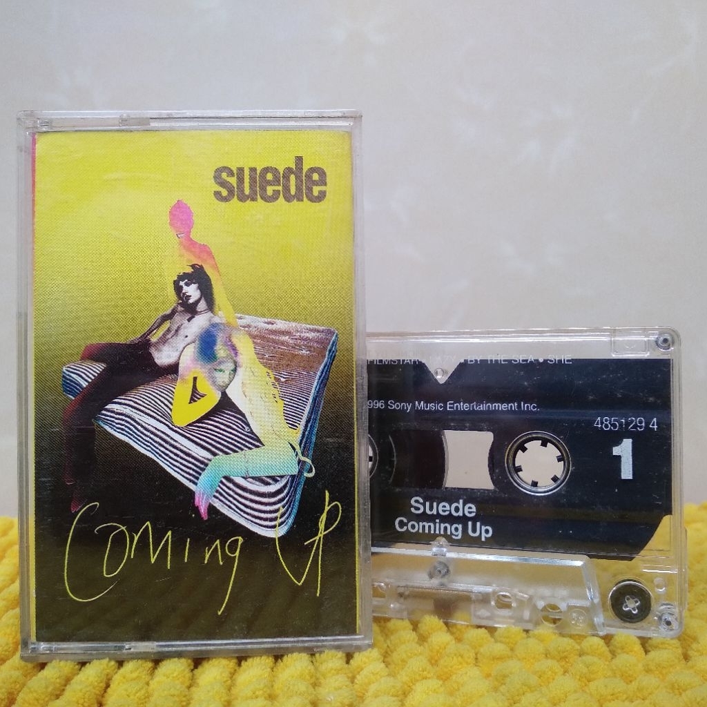 KASET PITA SUEDE - COMING UP