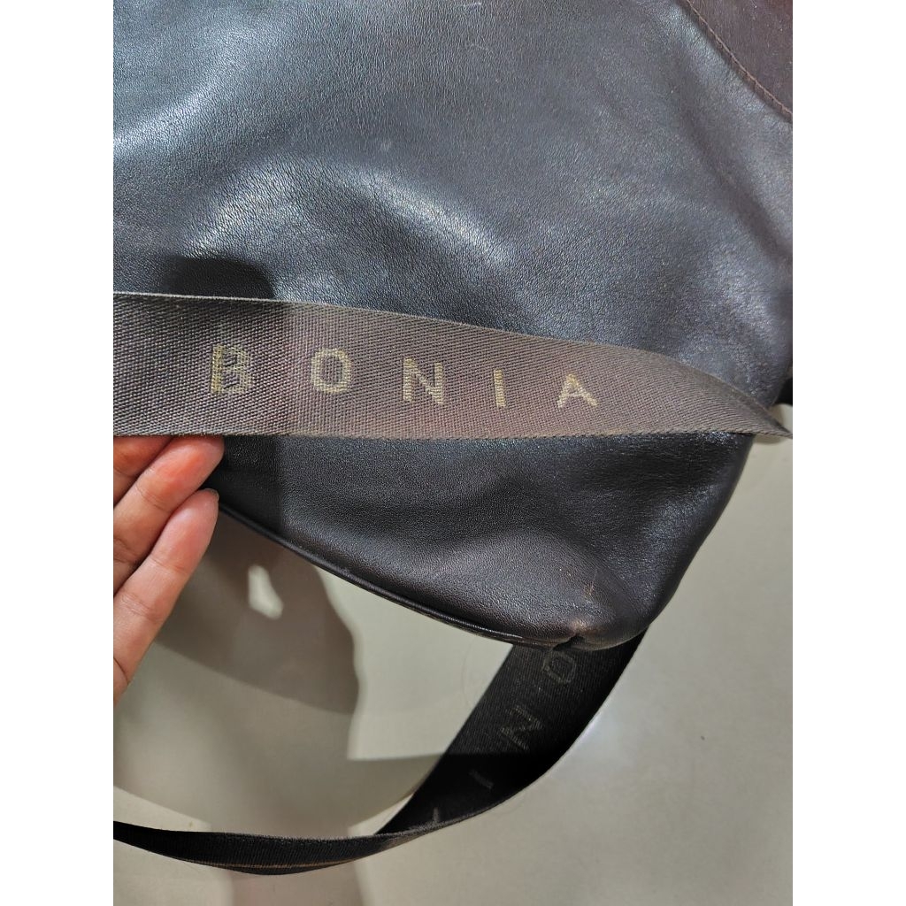 Tas kulit asli jadul, bernomor seri