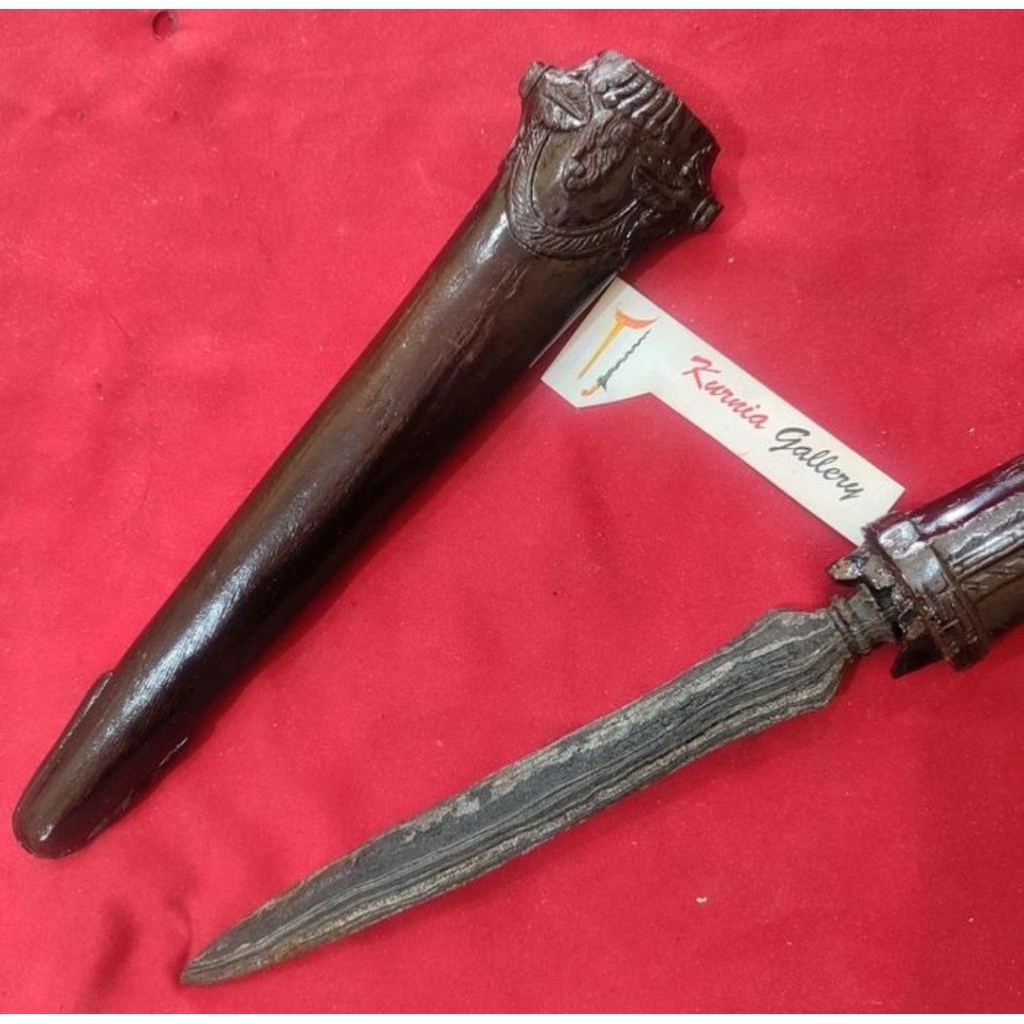 Keris Tombak pusaka Biring Mataram pamor Adeg Banyu mili