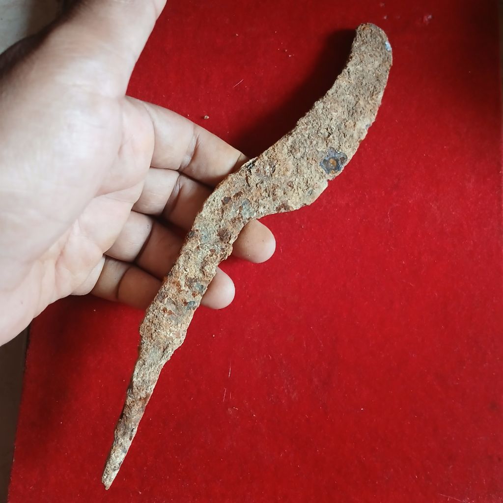 Koleksi Temuan Galian Tanah Jenis Pusak4 Sikep Kudi era KaBudhan