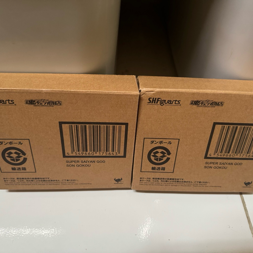 shf son goku super saiyan god bandai original