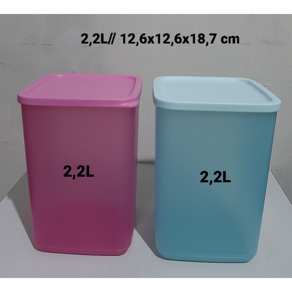 Tall Summer Fresh Tupperware (2)