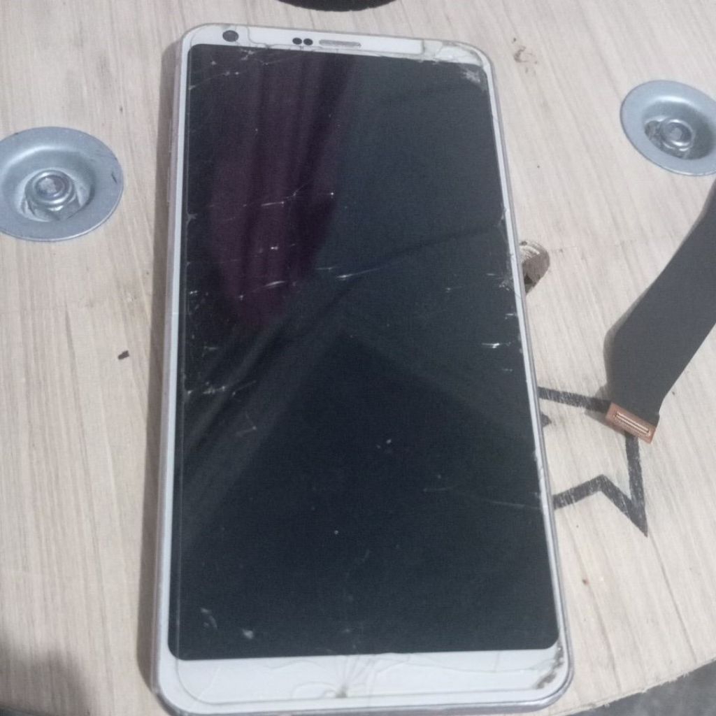 LG G6 minus lcd mesin normal