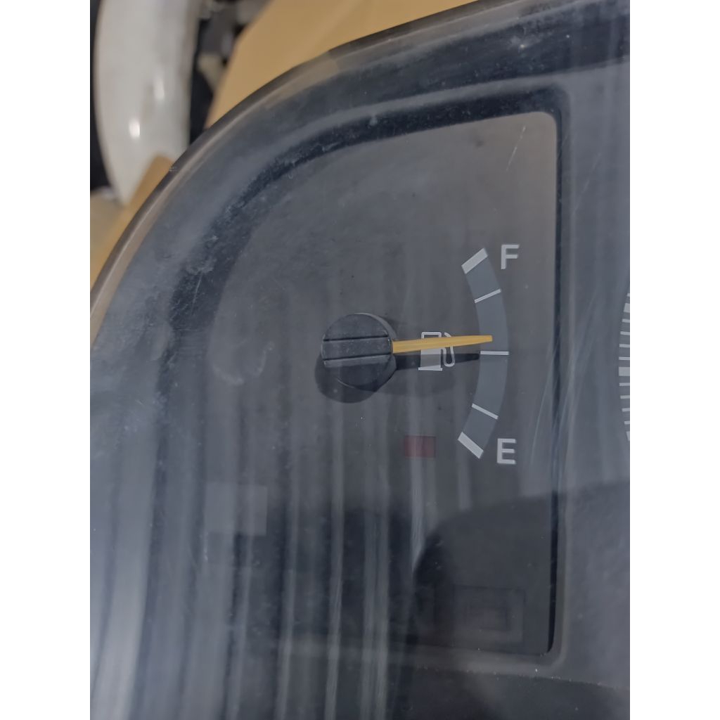 Panel bensin Toyota Corona exsaloon st171