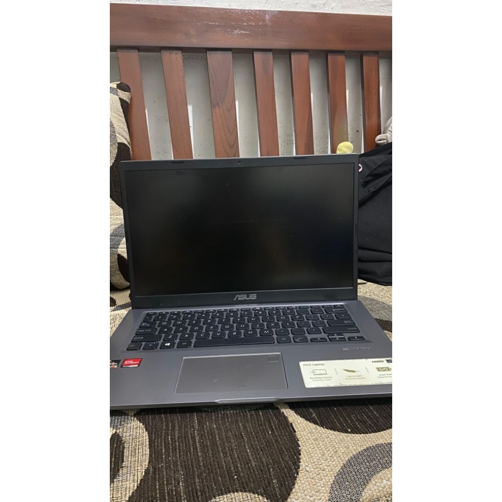 Laptop Asus Vivobook M415U Amd Ryzen 5 5500U RAM 8GB STORAGE 512GB Second