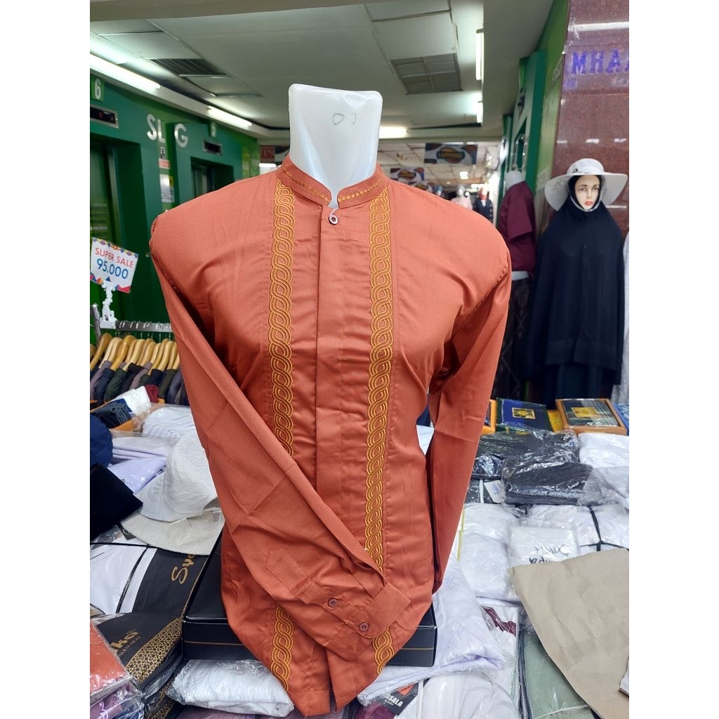 Kemeja Koko Pria Lengan Panjang Merah Bata Bahan Toyobo Premium