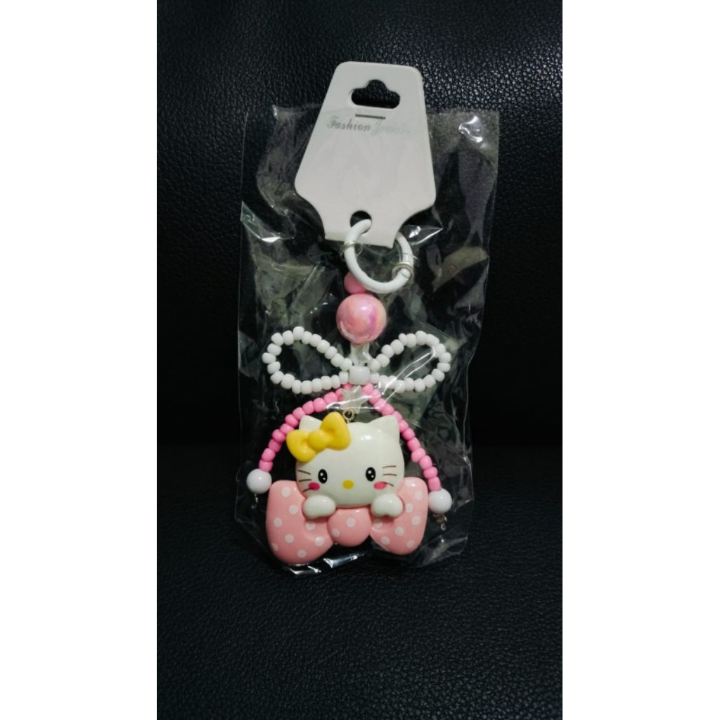 Gantungan hp hello kitty