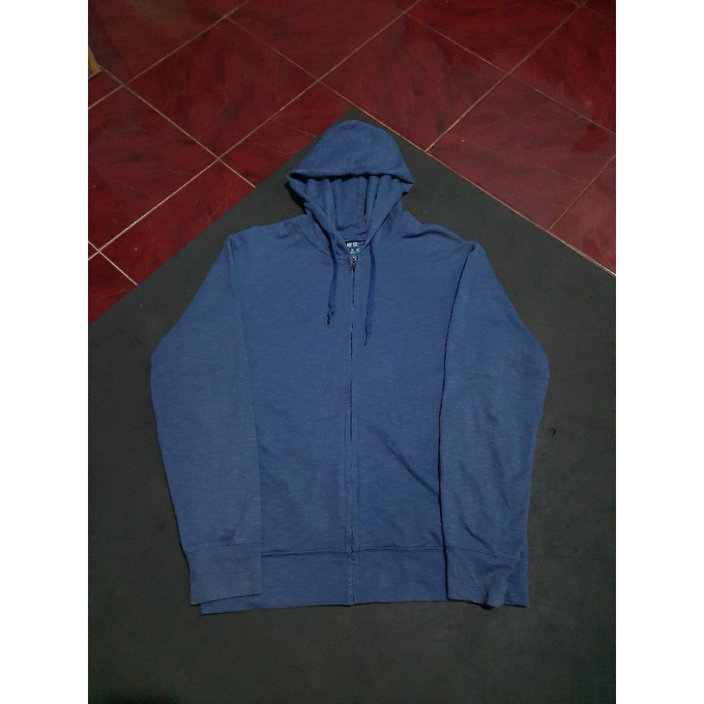 Preloved Jaket Running Uniqlo Airism Antu UV Second