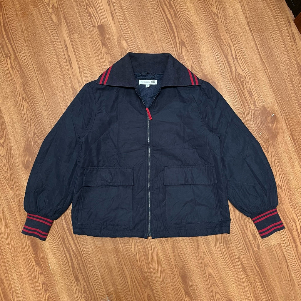 Jaket Uniqlo x Jw anderson