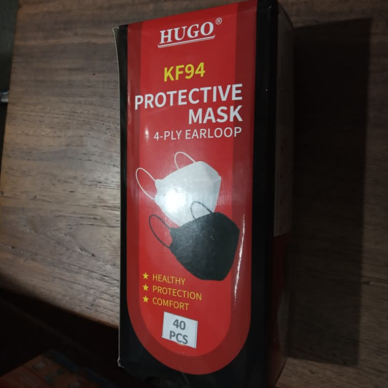 40 pcs- 1 PAK HUGO KF94 Masker HUGO KN94 Hitam Putih Isi 40 pcs - 3D Ergonomis, 4 Lapis Filtrasi, Ta