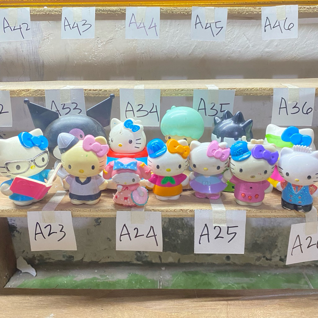 (Update 30 Sep 25) Mainan Karakter Hello Kitty Sanrio Brand, No Brand, dan McDonald's Preloved Murah