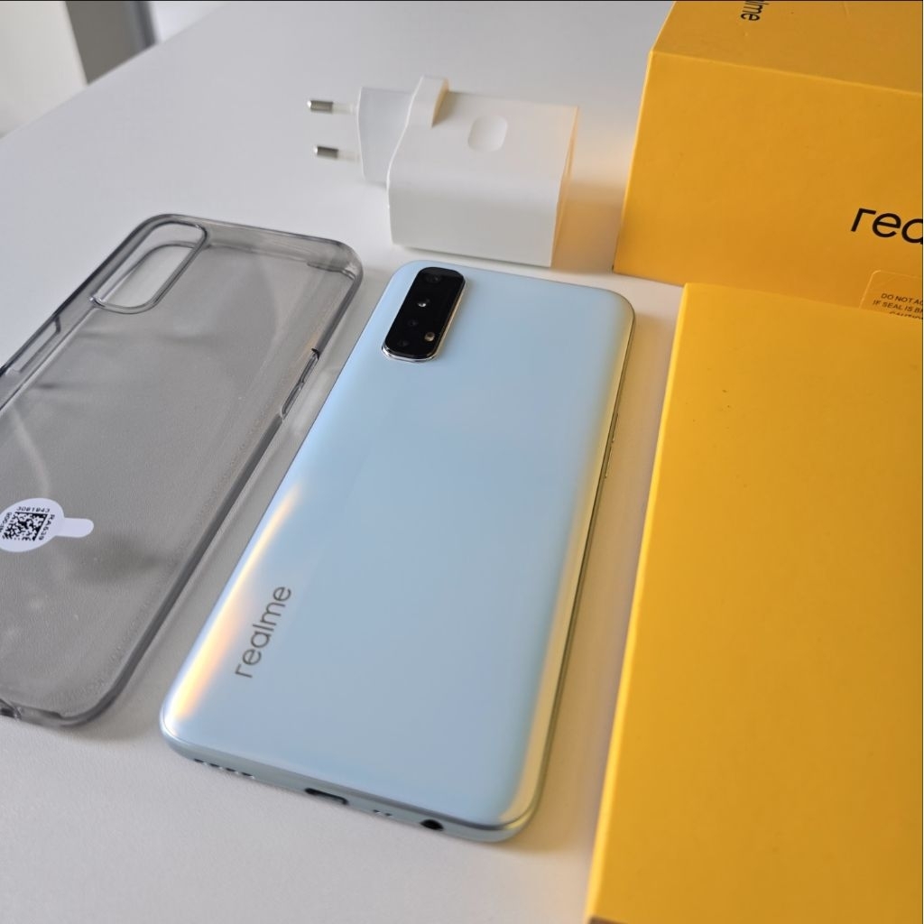 REALME 7 8GB/128GB HP BEKAS SECOND ( PEARL WHITE )