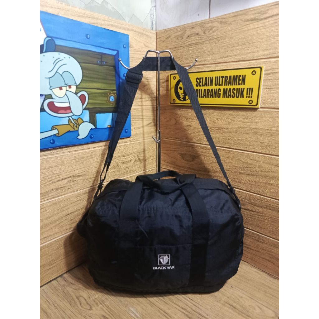 Tas gym dufflebag olahraga blackyak second original