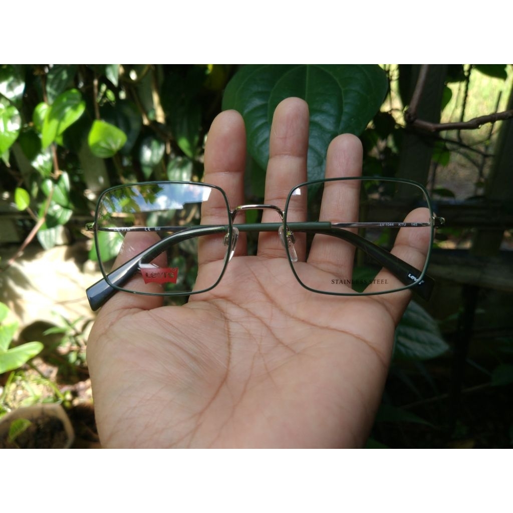 Kacamata Frame Wanita L e v i s LV1044 Original Klasik Model