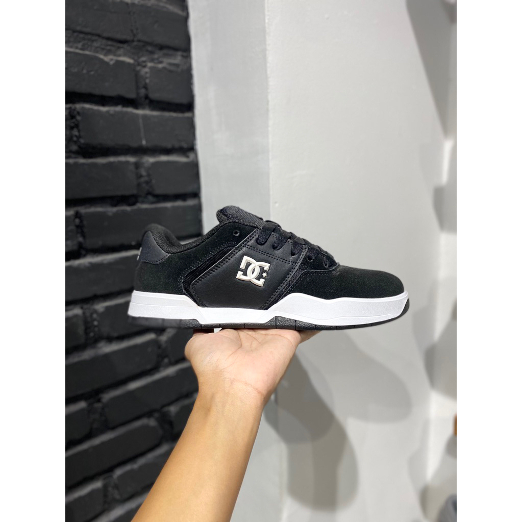 Sepatu DC Shoes Central ( BKW )