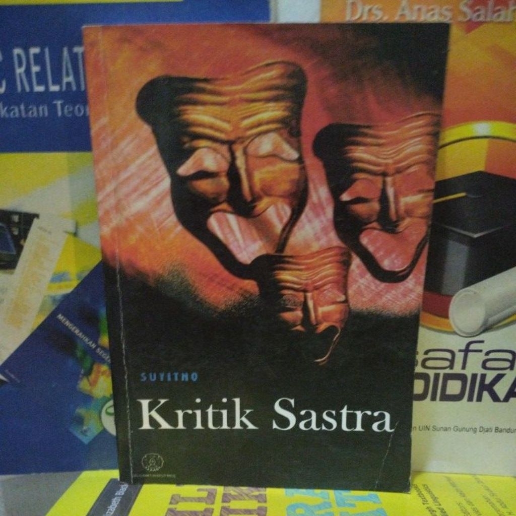 kritik sastra