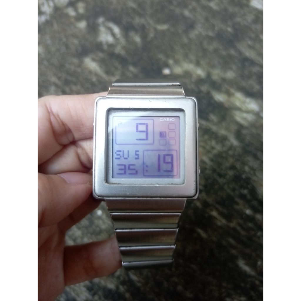 Vintage Watch Futurist LA-2000D Digital Watch