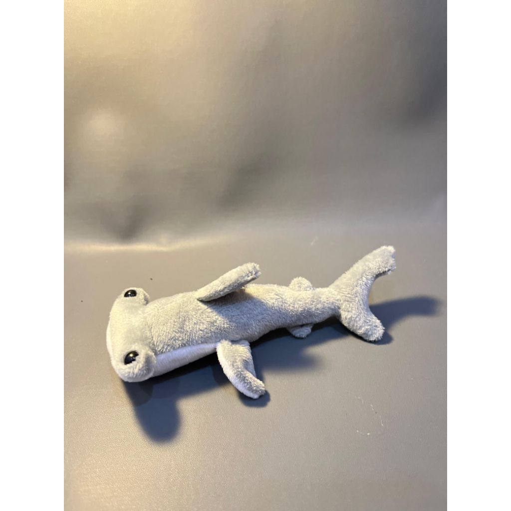 Boneka Gantungan Kunci Hiu Martil