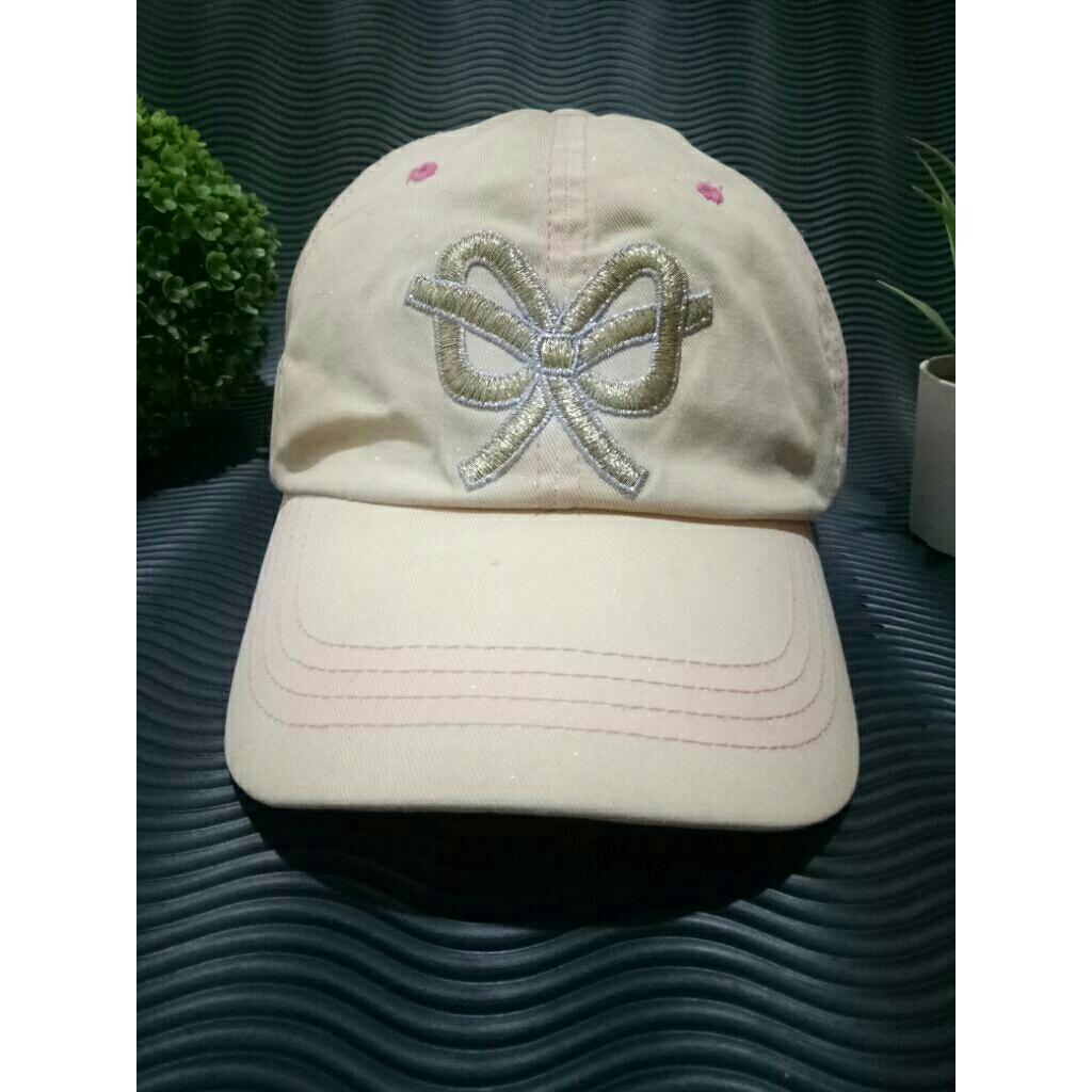 Topi Crencia / Topi Preloved / Topi Bisbol / Topi Baseball / Topi Outdoor / Topi Second / Topi Bekas
