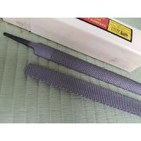 Kikir Kayu Setengah Bulat Half Round Rasps Bison 12" Tatar 12 inch