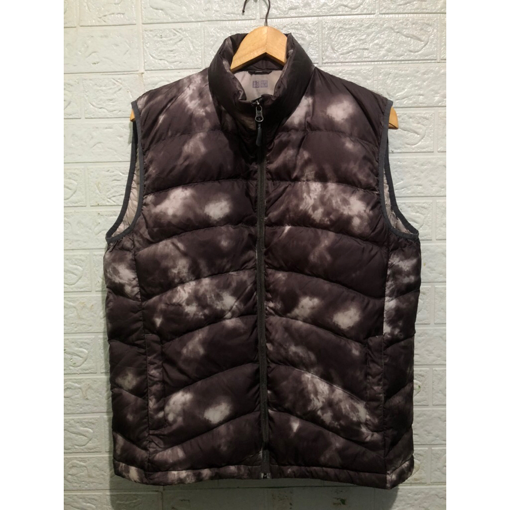 UNIQLO Ultralight Down vest jaket tie dye