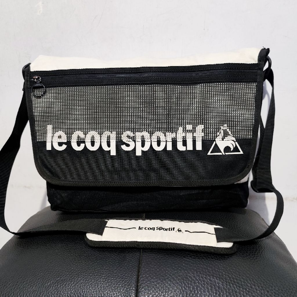 Le coq sportif Messenger Bag /tas selempang Lecoq sportif Putih
