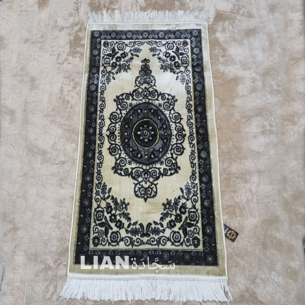 Sajadah turki Yakar premium ukuran midi