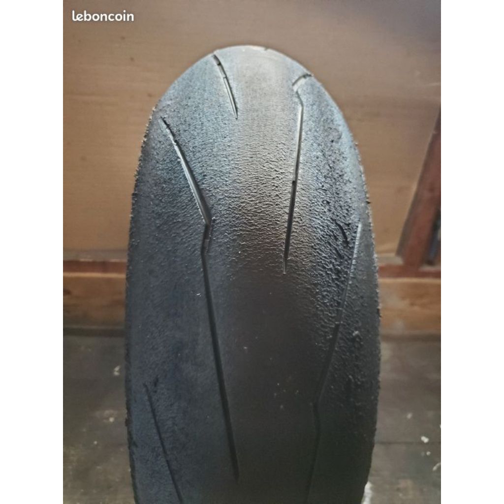 ban Pirelli super corsa ukuran 180/55-17 tubeless