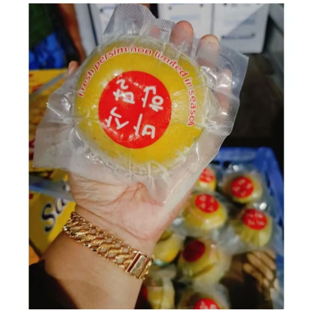 Buah kesemek jepang 1 kg / persimon 1 kg / pearsimon 1 kg
