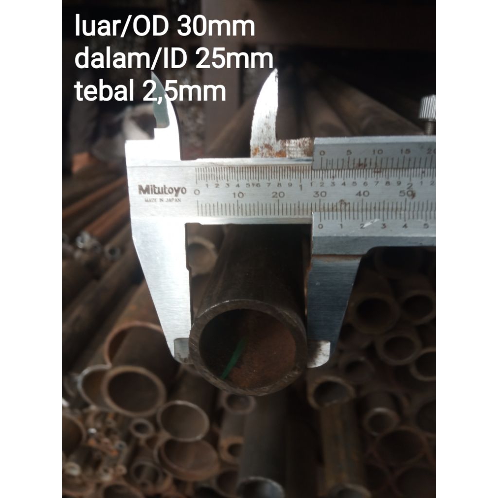 pipa besi seamles luar/OD 30mm dalam/ID 25mm tebal 2,5mm ukuran 10-100cm